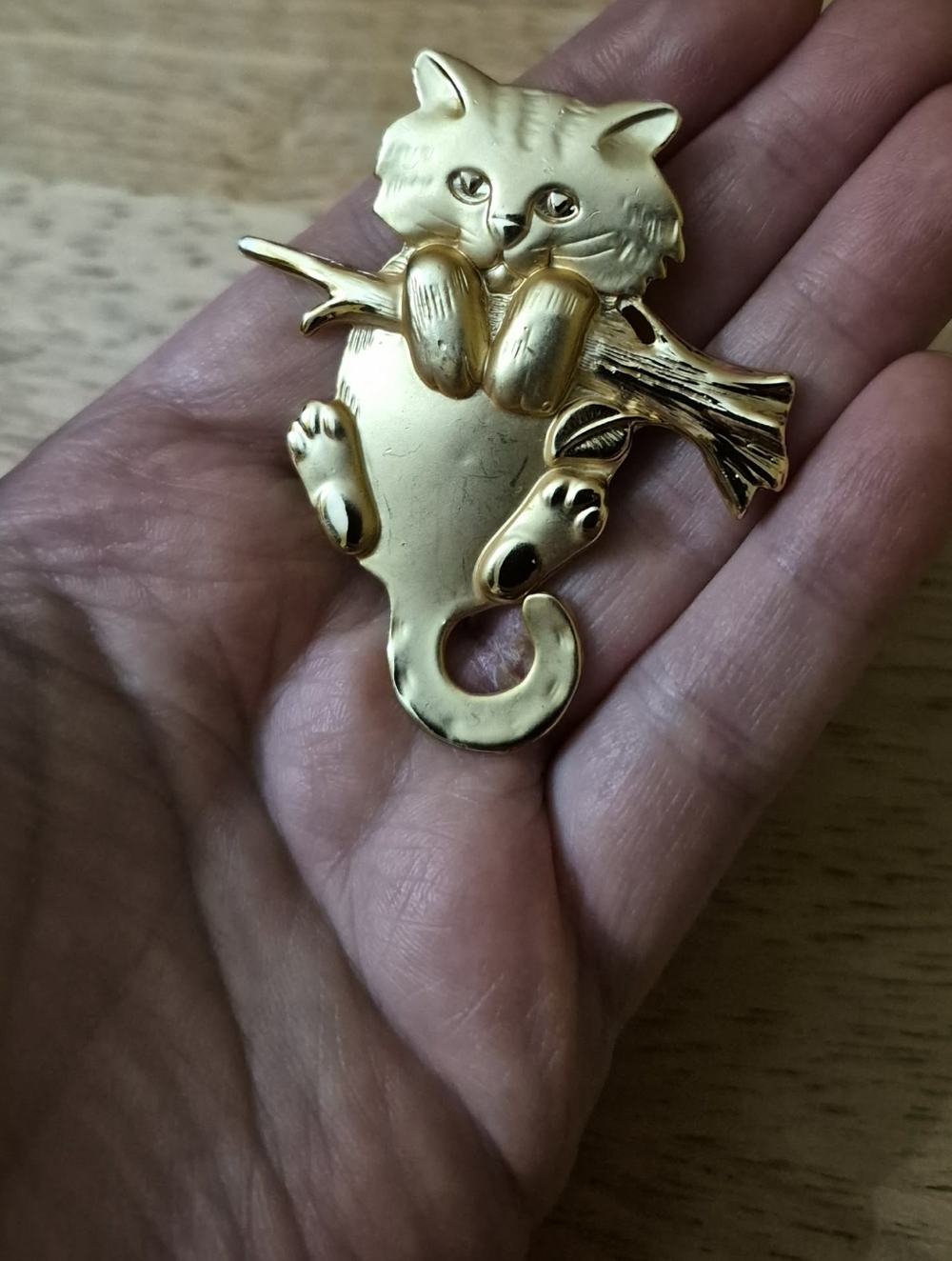 Vintage 80s  AJC Cat Hanging From Tree Branch  Brooch